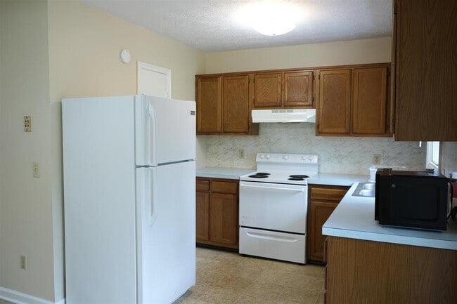 Building Photo - 832 Vine St