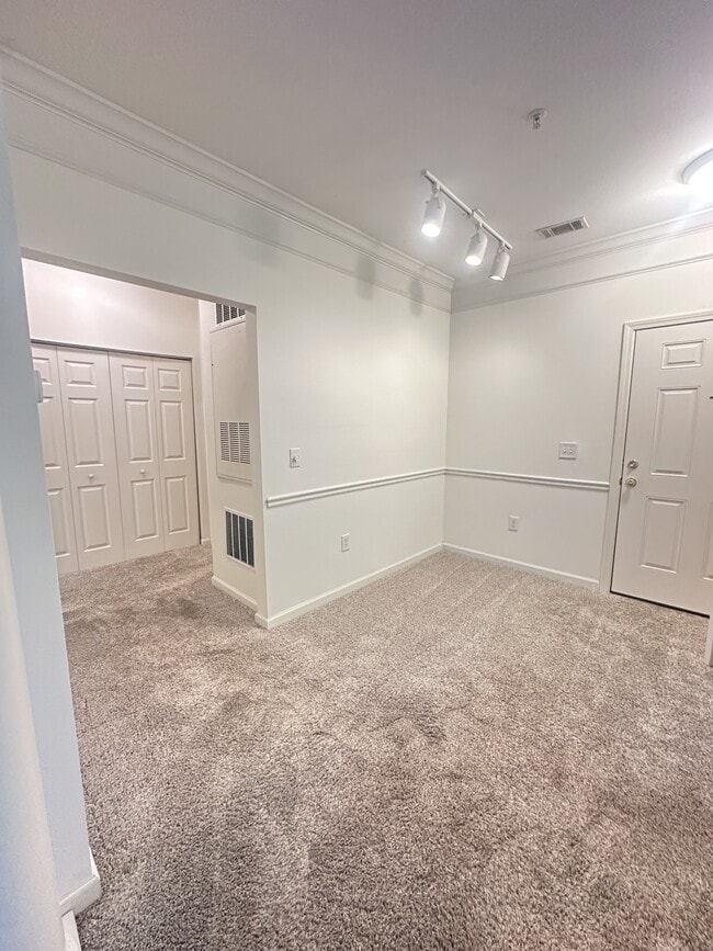 Building Photo - 2026 Whitemarsh Way