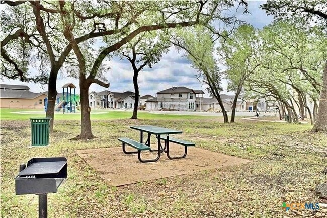 Building Photo - 1024 Britt Ln