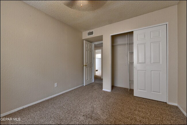 Building Photo - 11109 Loma Grande Dr