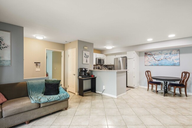 Building Photo - 24474 Valle Del Oro