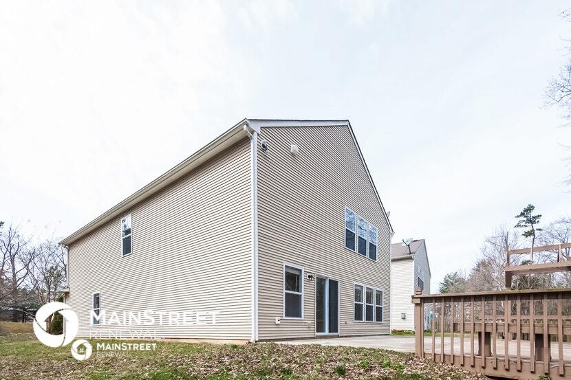 Building Photo - 12316 Stowe Acres Dr