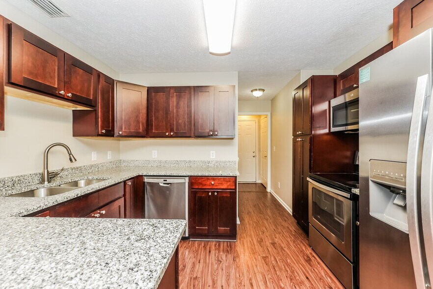 Building Photo - 319 Cypress Glen Dr