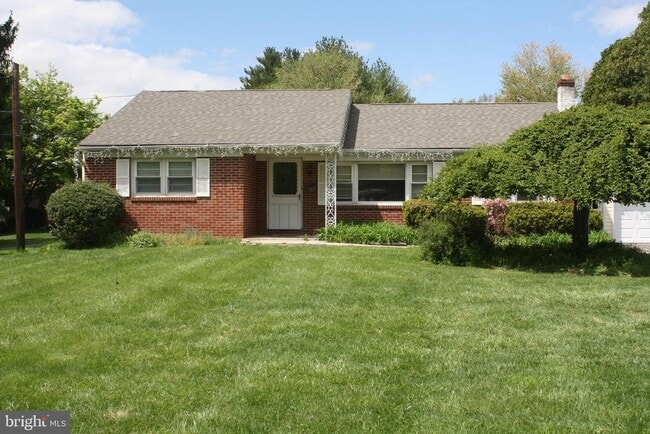 Building Photo - 1223 Township Line Rd
