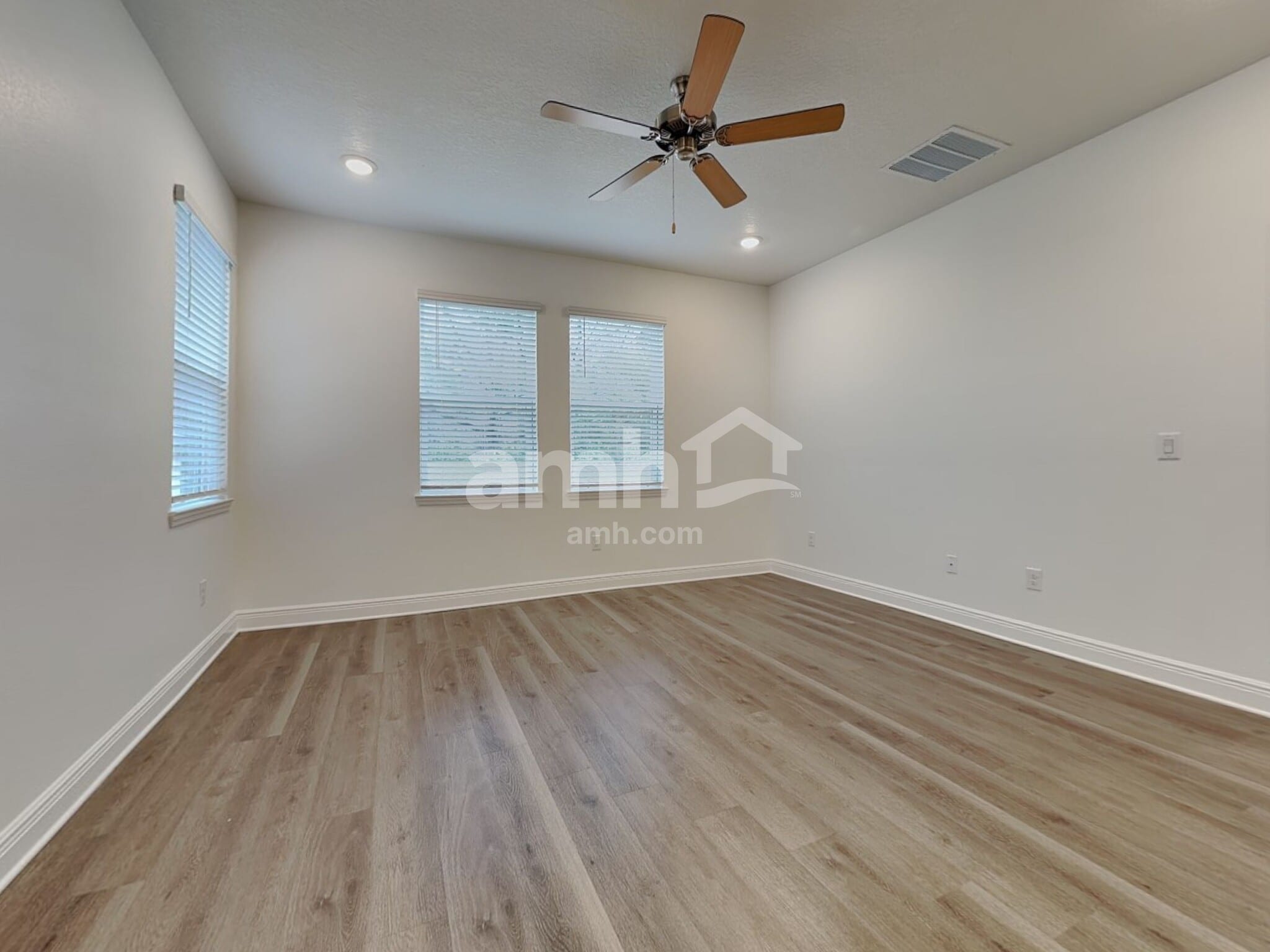 Building Photo - 6650 Atlantic Bch Ave