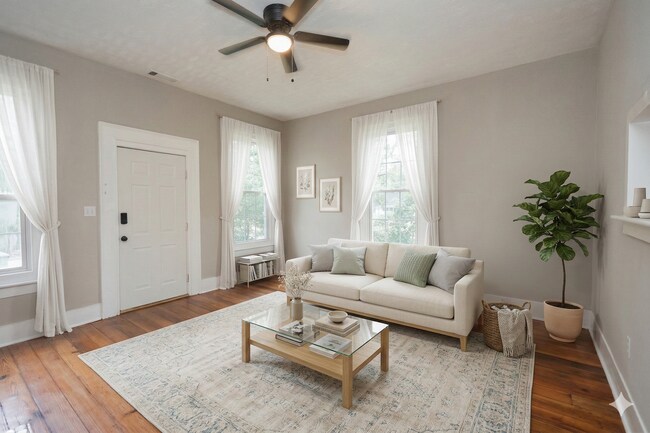 Building Photo - 315 W Chappell St