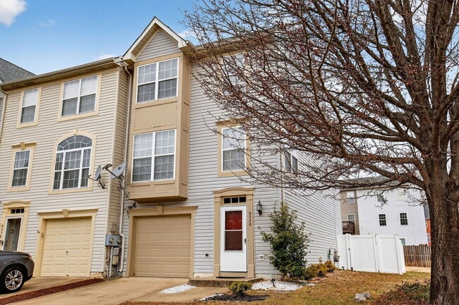 Building Photo - 9880 Moffit Pl