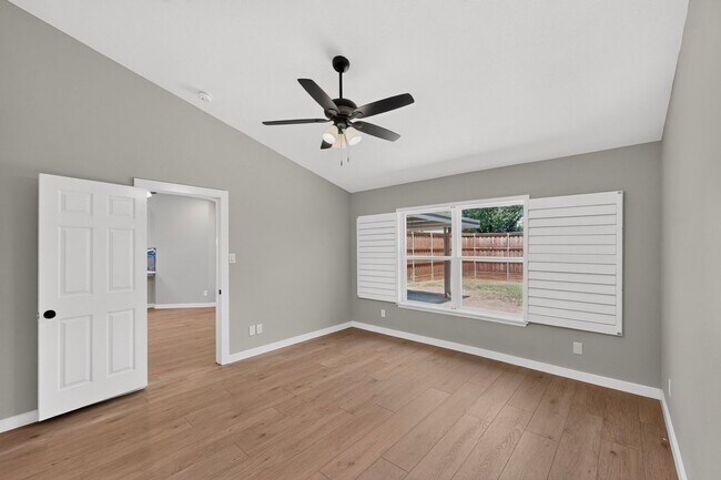 Building Photo - 4420 Seville Ln