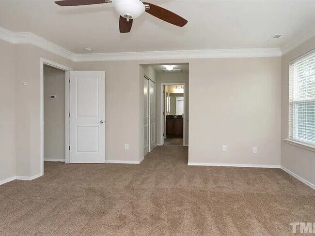 Building Photo - 5602 Black Maple Dr