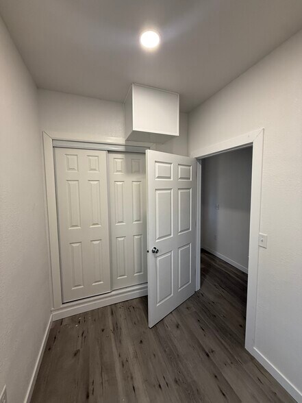 Building Photo - 1325 N 8th St