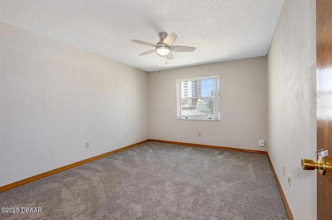 Building Photo - 200 Florida Shores Blvd