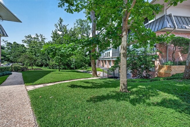 Building Photo - 6466 Bayou Glen Rd