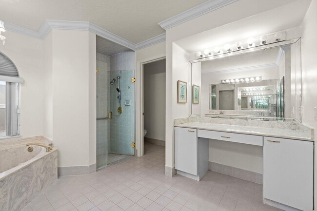 Building Photo - 15495 Rolling Meadows Cir