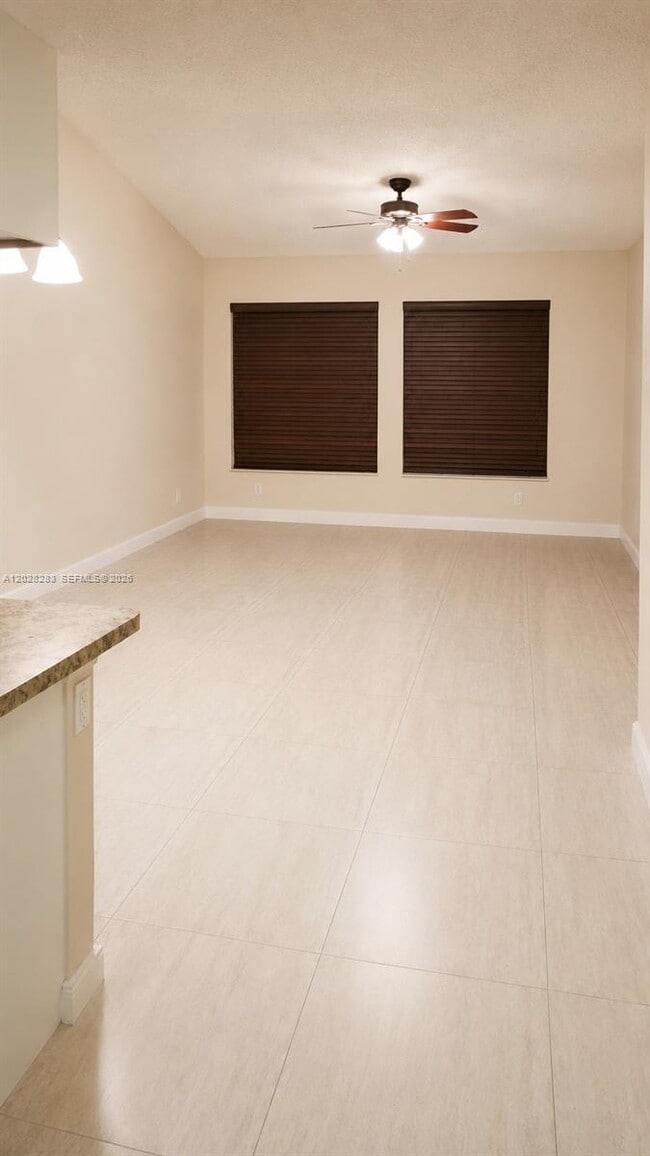 Building Photo - 6292 La Costa Dr