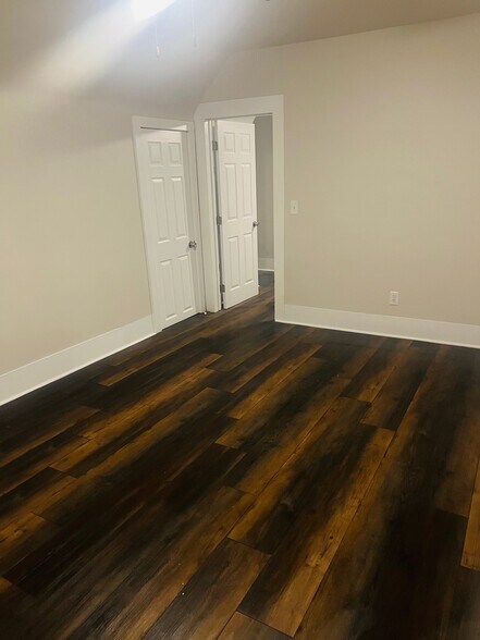 Building Photo - 8605 IN-64