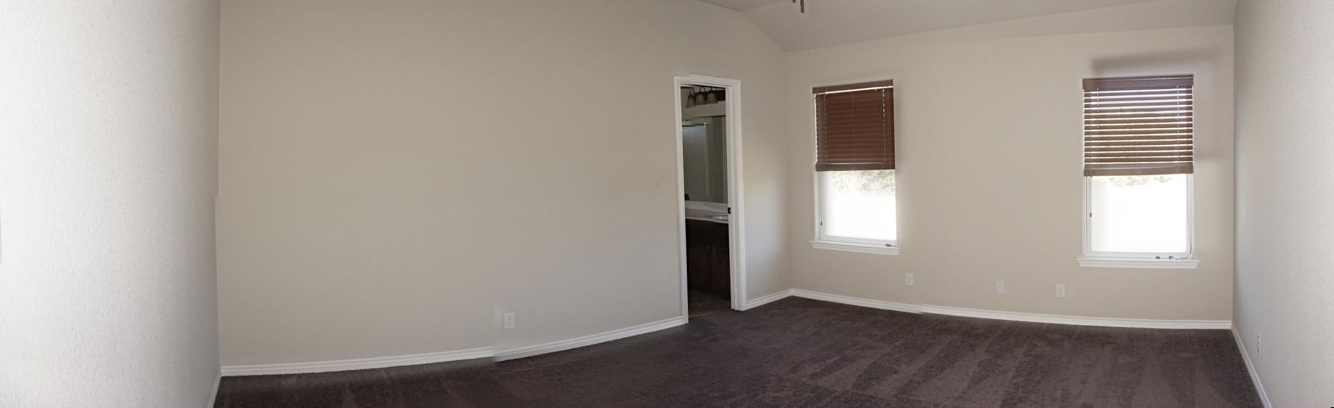 Building Photo - 6500 Castle Gap Dr