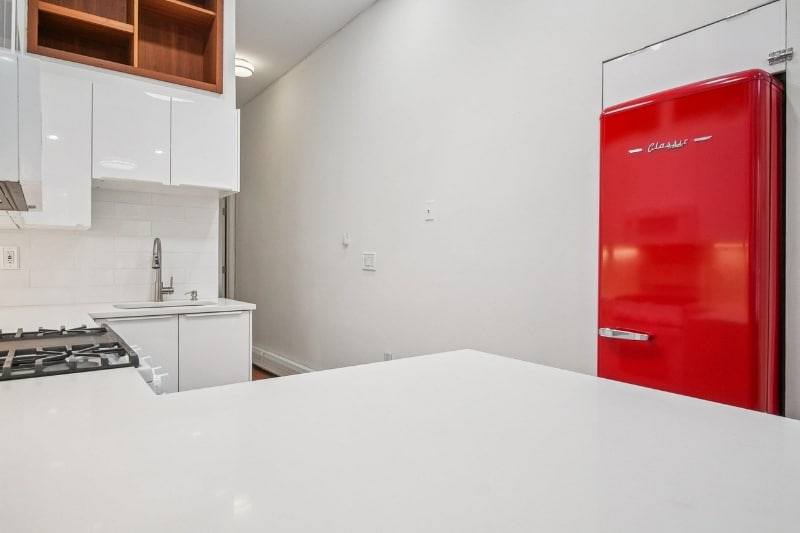 Building Photo - 237 3rd St