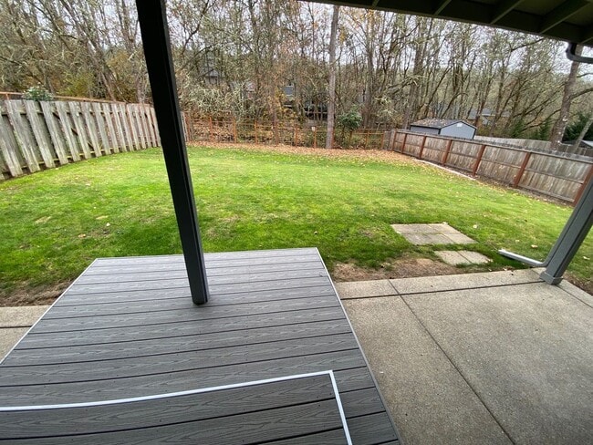 Building Photo - Great 3 Bedroom 2 Bath House on the West side!