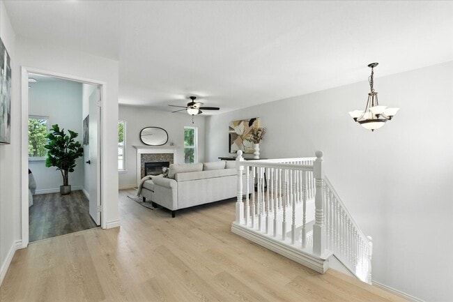 Building Photo - 6979 Walker Ct