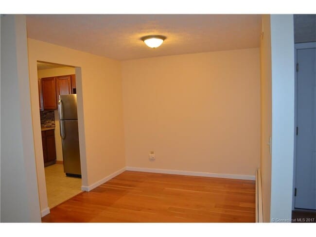 Building Photo - 23 Amato Dr