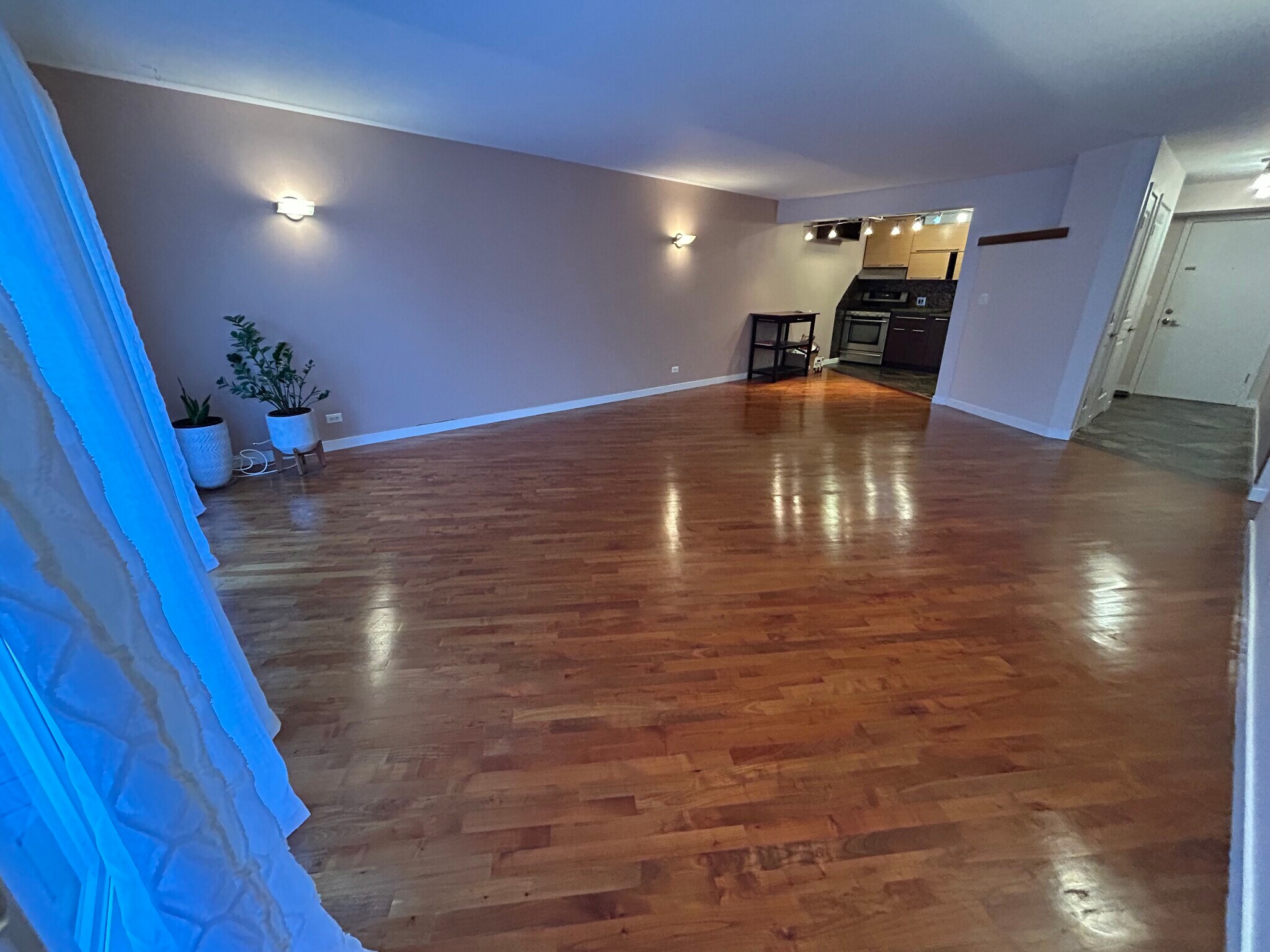 Building Photo - 5400 Carriageway Dr