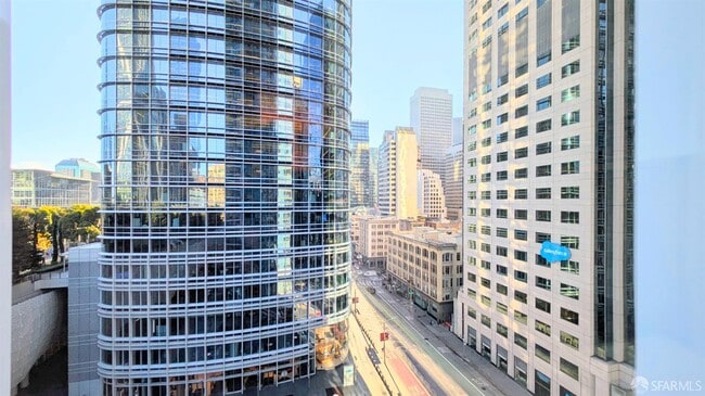 Building Photo - 301 Mission St