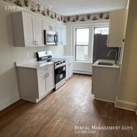 Building Photo - Huge One Bedroom! Completely Remodeled!