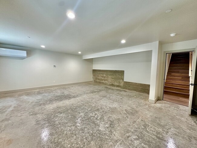 Building Photo - 10416 Harmony Ridge Rd