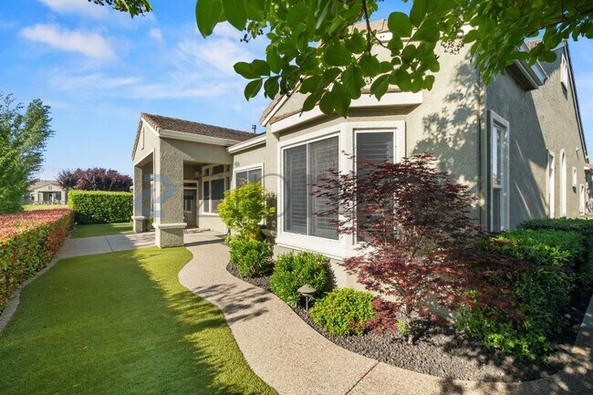 Building Photo - 316 Burr Knot Way