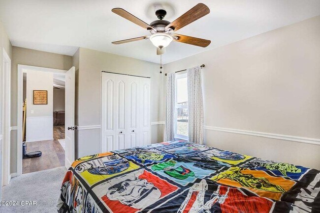 Building Photo - ** Brick Home in great neighborhood close to TAFB