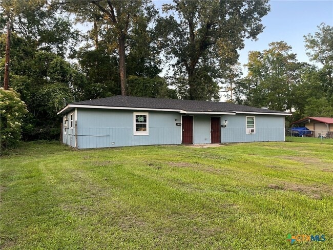 Primary Photo - 255 Pollard St