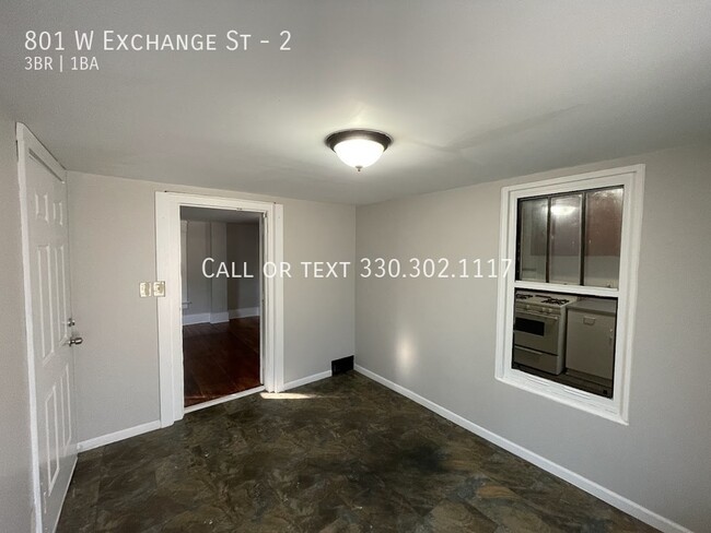 Building Photo - Three bedroom one bathroom second level ap...