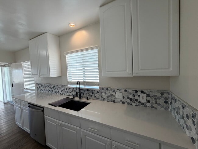 Building Photo - Beautiful 3 Bedroom Home in West Covina