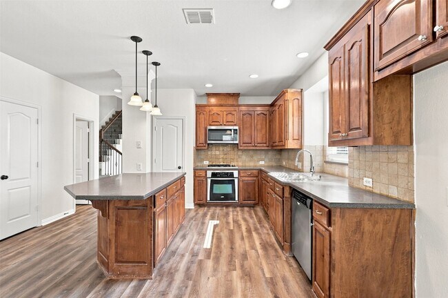 Building Photo - 3403 Oakleigh Ln
