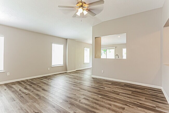 Building Photo - 720 Rembrandt Ave