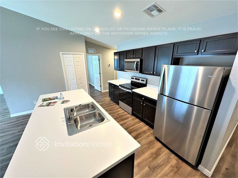 Building Photo - 12344 Birtle Ave