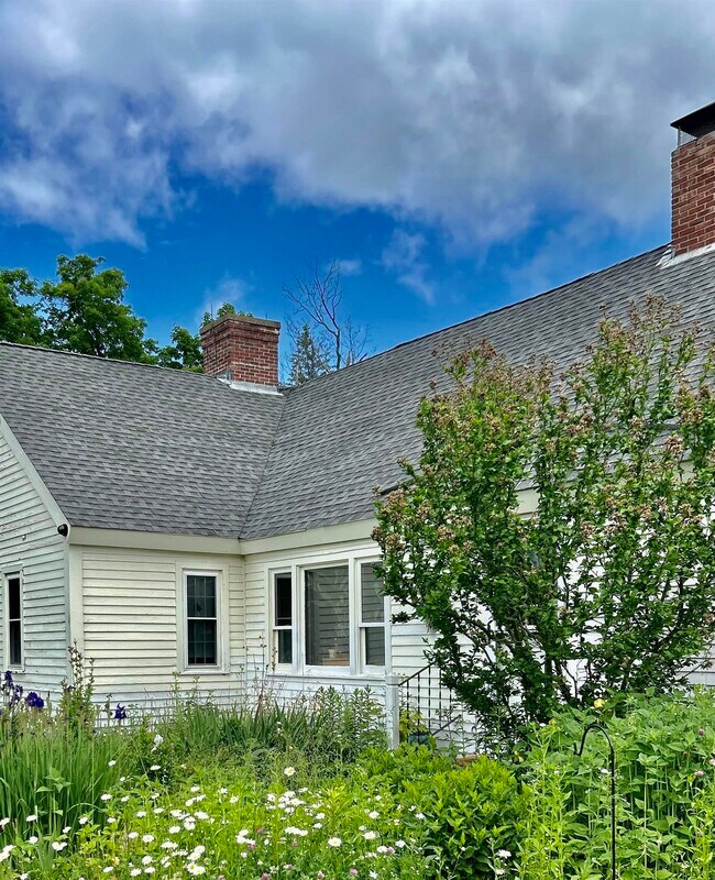 Building Photo - 495 Sanborn Rd