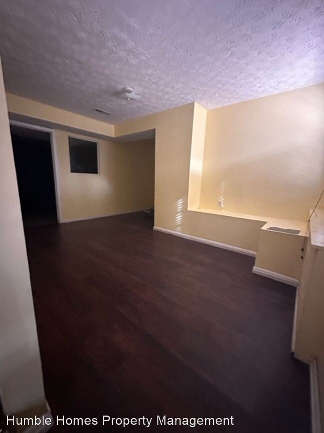 Building Photo - 6 br, 3 bath House - 104 River Tanmer Way