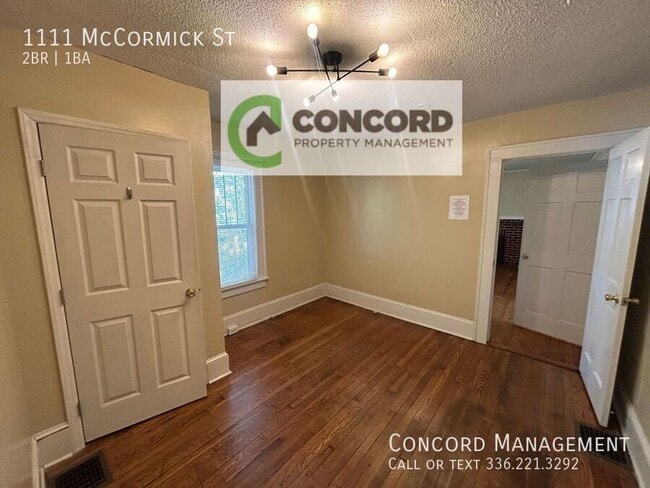 Building Photo - 1111 McCormick St