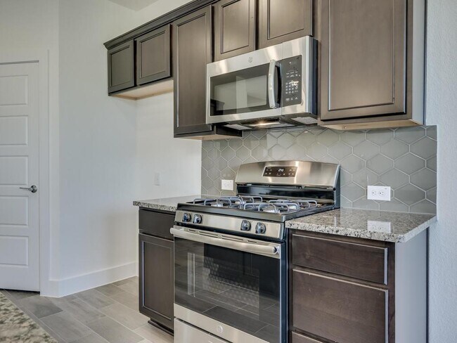 Building Photo - 12327 Maypole Bend