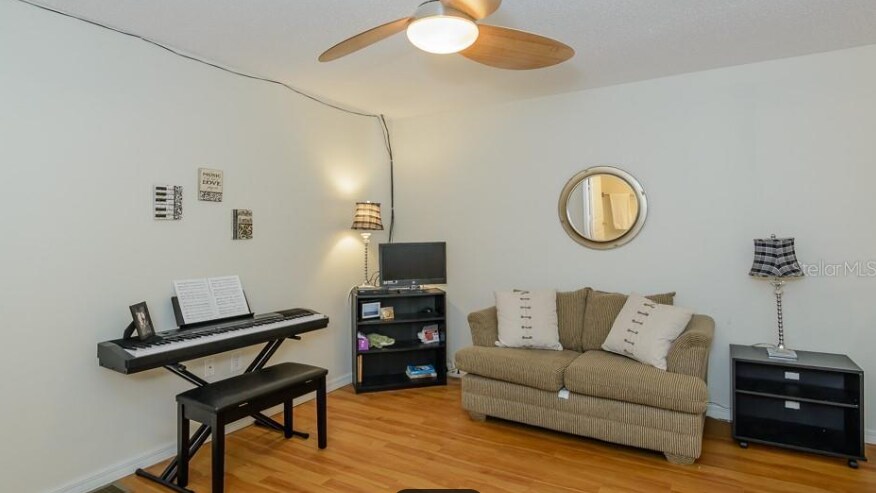 Building Photo - 4649 Ashburn Square Dr