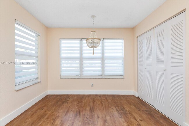 Building Photo - 12760 Vista Isles Dr