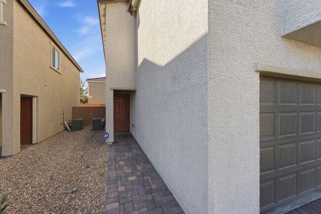 Building Photo - Three-Bedroom House For Rent!