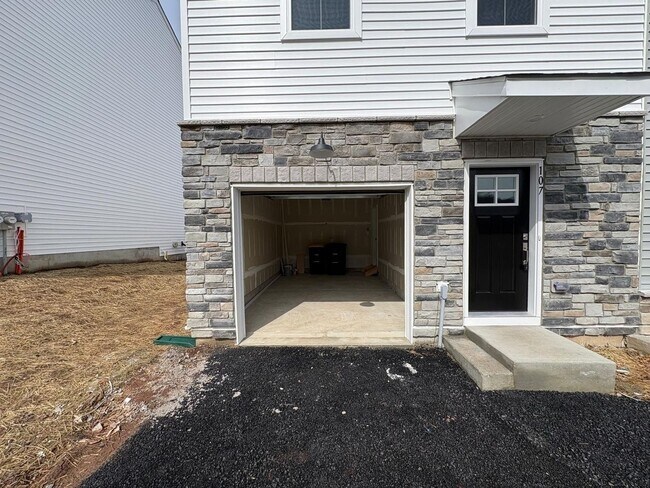 Building Photo - Brand new End Unit Spacious 3BR Townhome in Downingtown Ridge Community  *****LIMITED TIME FIRST ...