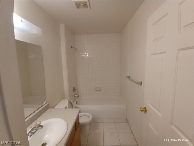 Building Photo - 6552 Wilma Ave