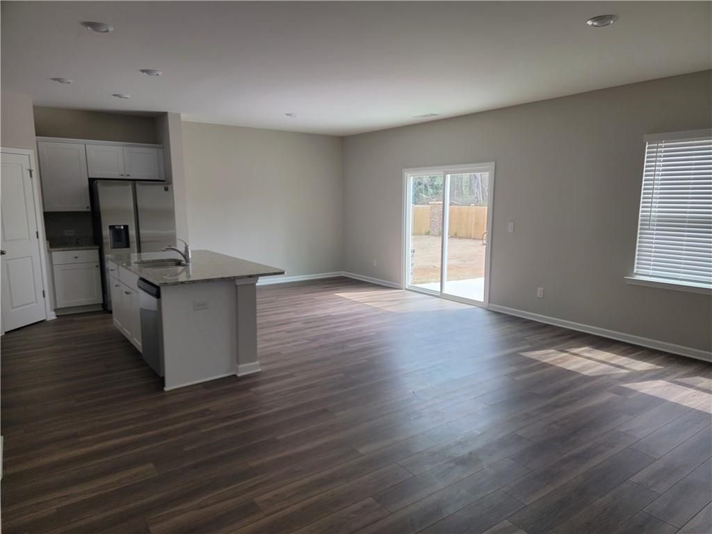 Building Photo - 4217 Waxwing St