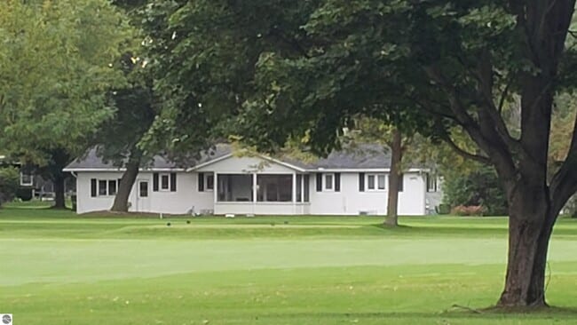 Building Photo - 213 Fairlane Dr