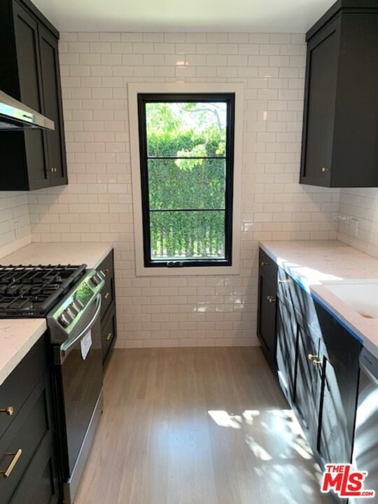 Building Photo - 1244 S Sycamore Ave