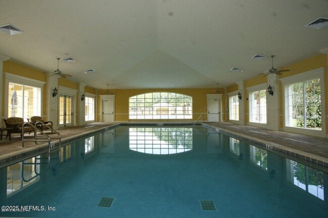 Building Photo - 943 Hazeltine Ct