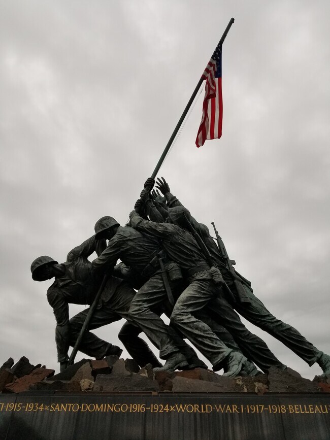 Building Photo - 1215 N Quinn St